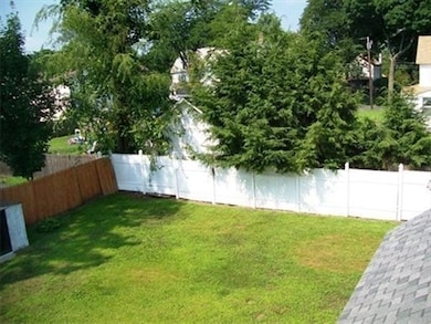 3 Collins St, Westfield, MA 01085 - photo 2