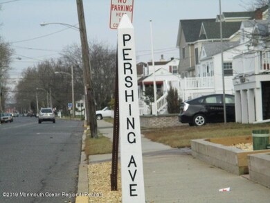 12 Pershing (2)