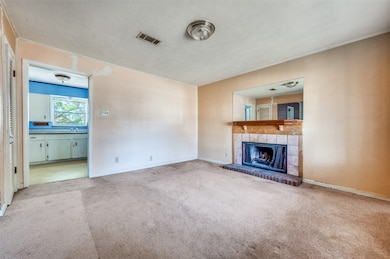 2324 Brockbank Dr, Irving, TX 75062 - photo 6