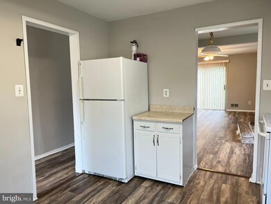 16649 Geddy Ct unit A, Woodbridge, VA 22191 - photo 5