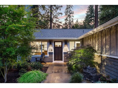 16805 Gassner Ln, Lake Oswego, OR 97035 - photo 2
