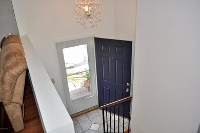 8211 Pennsylvania Run Rd, Louisville, KY 40228 - photo 4