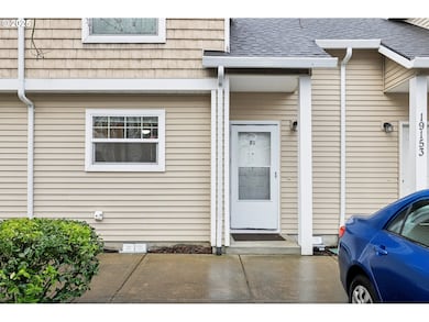 19153 SE Yamhill St unit 21, Portland, OR 97233 - photo 2