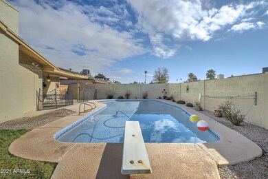 2349 E La Jolla Dr-26
