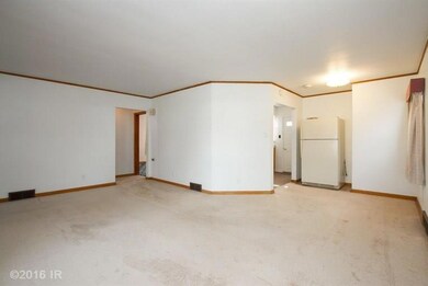 2405 Maple St, Des Moines, IA 50317 - photo 3