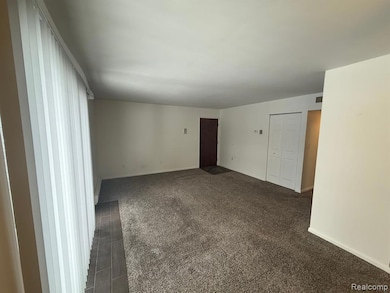 1862 Colonial Village Way, Waterford, MI 48328 - photo 4