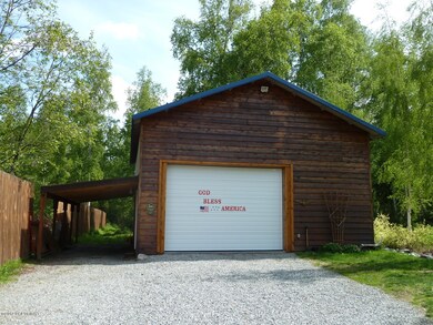 Garage / Shop