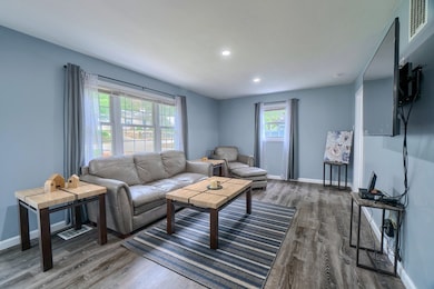 24 Edgewood Dr, Holden, MA 01520 - photo 5