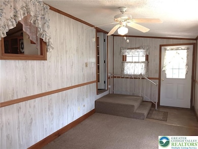 233 Independence Way, Mount Bethel, PA 18343 - photo 2