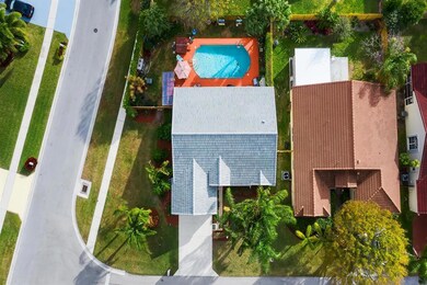 4988 Broadstone Cir, West Palm Beach, FL 33417 - photo 4