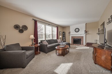 4520 Whitehall Ln, Algonquin, IL 60102 - photo 6