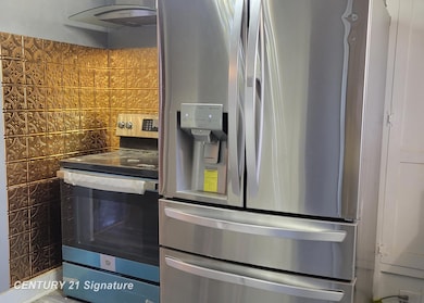 2913 Martin Luther King Ave, Flint, MI 48505 - photo 7