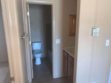 443 Greggerson Dr unit 445, El Paso, TX 79907 - photo 4