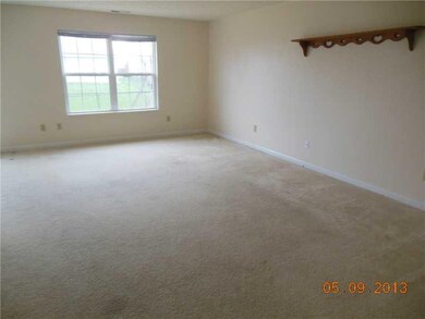 463 Pitch Pine Dr, Whiteland, IN 46184 - photo 4