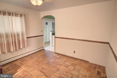 1210 Birch Ave, Halethorpe, MD 21227 - photo 6