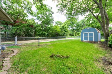 1212 W Morton St, Denison, TX 75020 - photo 4