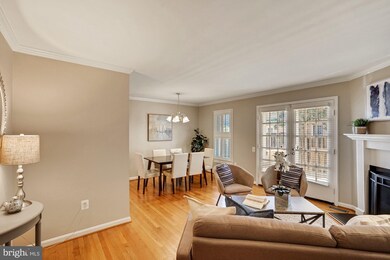 1337 Chetworth Ct, Alexandria, VA 22314 - photo 5