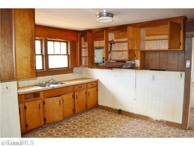 149 West St, Asheboro, NC 27205 - photo 2