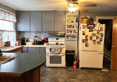 786 Third Ave, Berlin, NH 03570 - photo 3