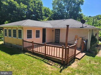 11317 N Main Extd St, Glen Rock, PA 17327 - photo 4