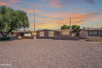 721 N Delaware St, Chandler, AZ 85225 - photo 3