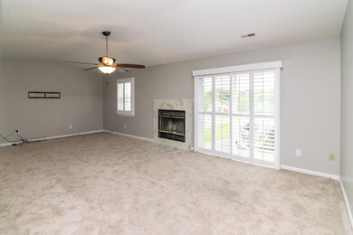 305 Dawson Ln, Radcliff, KY 40160 - photo 7