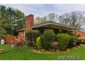 Spacious multi-level decking