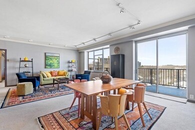 Imperial Towers unit PH08, Chestnut Hill, MA 02467 - photo 2