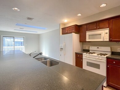 215 Longmeadow Rd unit 606, Taunton, MA 02780 - photo 6