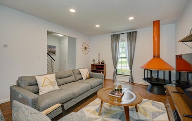 Living Room (2)