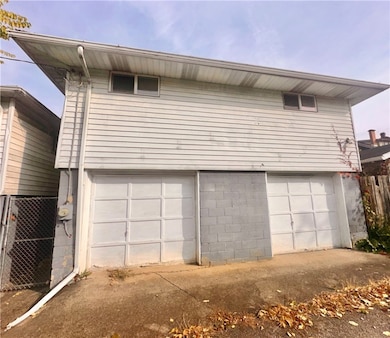 22 Lemon St, Uniontown, PA 15401 - photo 2