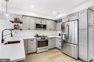 427 Newton Place NW unit A, Washington, DC 20010 - photo 3