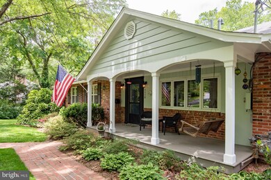 1116 Lyndale Dr, Alexandria, VA 22308 - photo 3