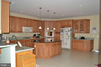 16638 Radcliffe Ln, Woodbridge, VA 22191 - photo 7