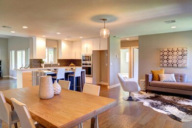 Living Room - 1