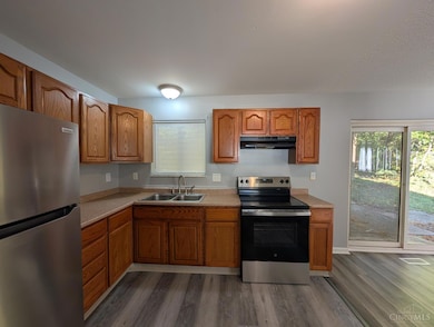 3427 Bighorn Ct, Cincinnati, OH 45211 - photo 6