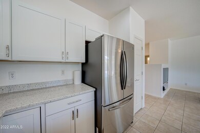 4220 Mia Ln-9
