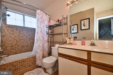 14053 Vista Dr unit 147C, Laurel, MD 20707 - photo 5