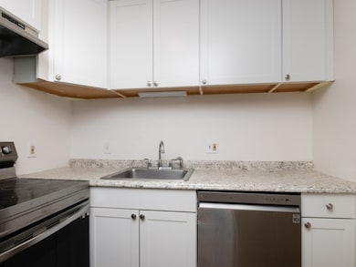 84 Pleasant St unit 3, Randolph, MA 02368 - photo 2