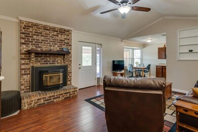 617 Sunset Dr, Azle, TX 76020 - photo 4