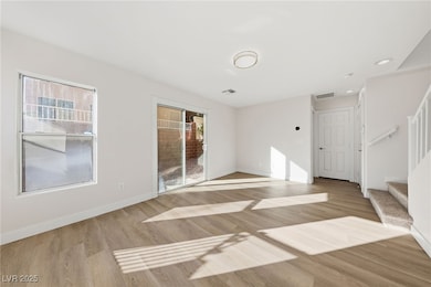 10625 Calf Creek Ct, Las Vegas, NV 89129 - photo 3