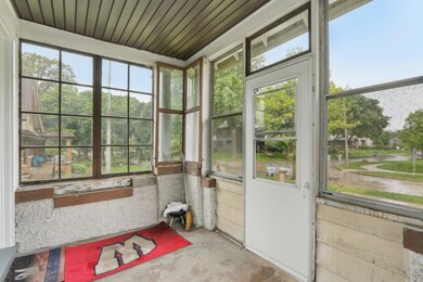 6-web-or-mls-535-537 N 50th St-2905-006