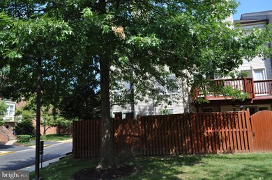 1559 Templeton Place, Rockville, MD 20852 - photo 4