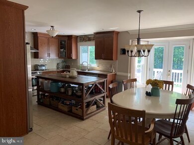 6026 Finchingfield Rd, Warrenton, VA 20187 - photo 5