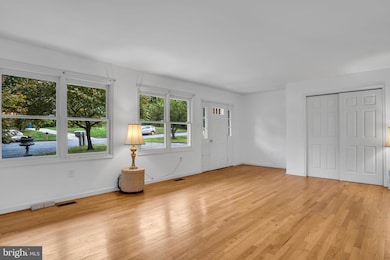 693 Julie Ct, Mechanicsburg, PA 17055 - photo 7