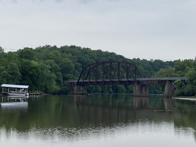 1427 Chapmansboro Rd, Chapmansboro, TN 37035 - photo 2
