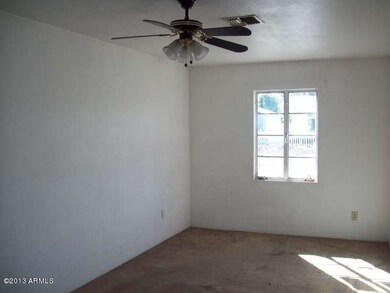 023-310765 - Living Room