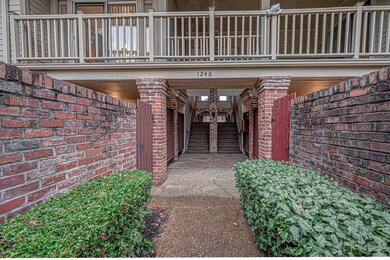 Gated community in Prime East Memphis location nea
