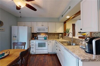 14120 W 88th Place, Lenexa, KS 66215 - photo 7