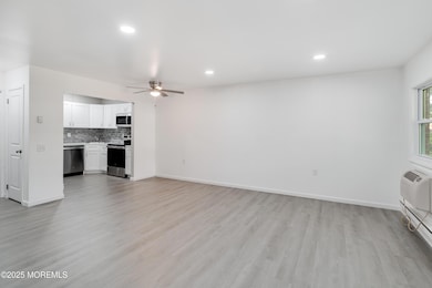 10D Hamilton Ln unit D, Whiting, NJ 08759 - photo 4